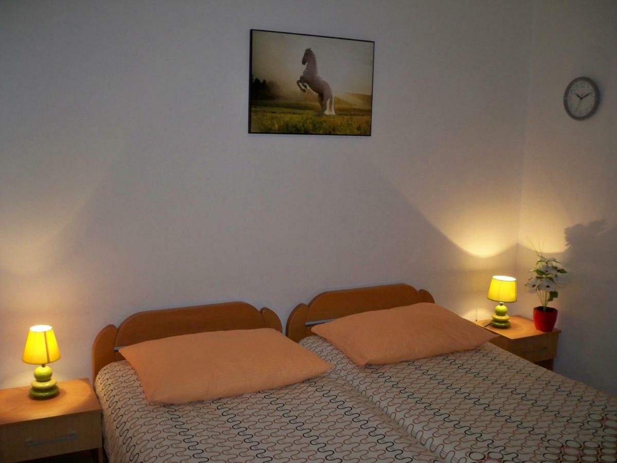 Apartmani Perkovic Baška Voda Buitenkant foto
