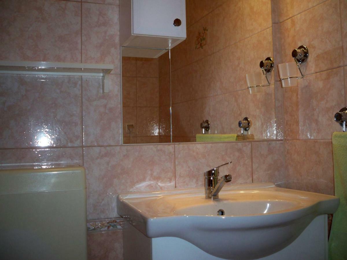 Apartmani Perkovic Baška Voda Buitenkant foto