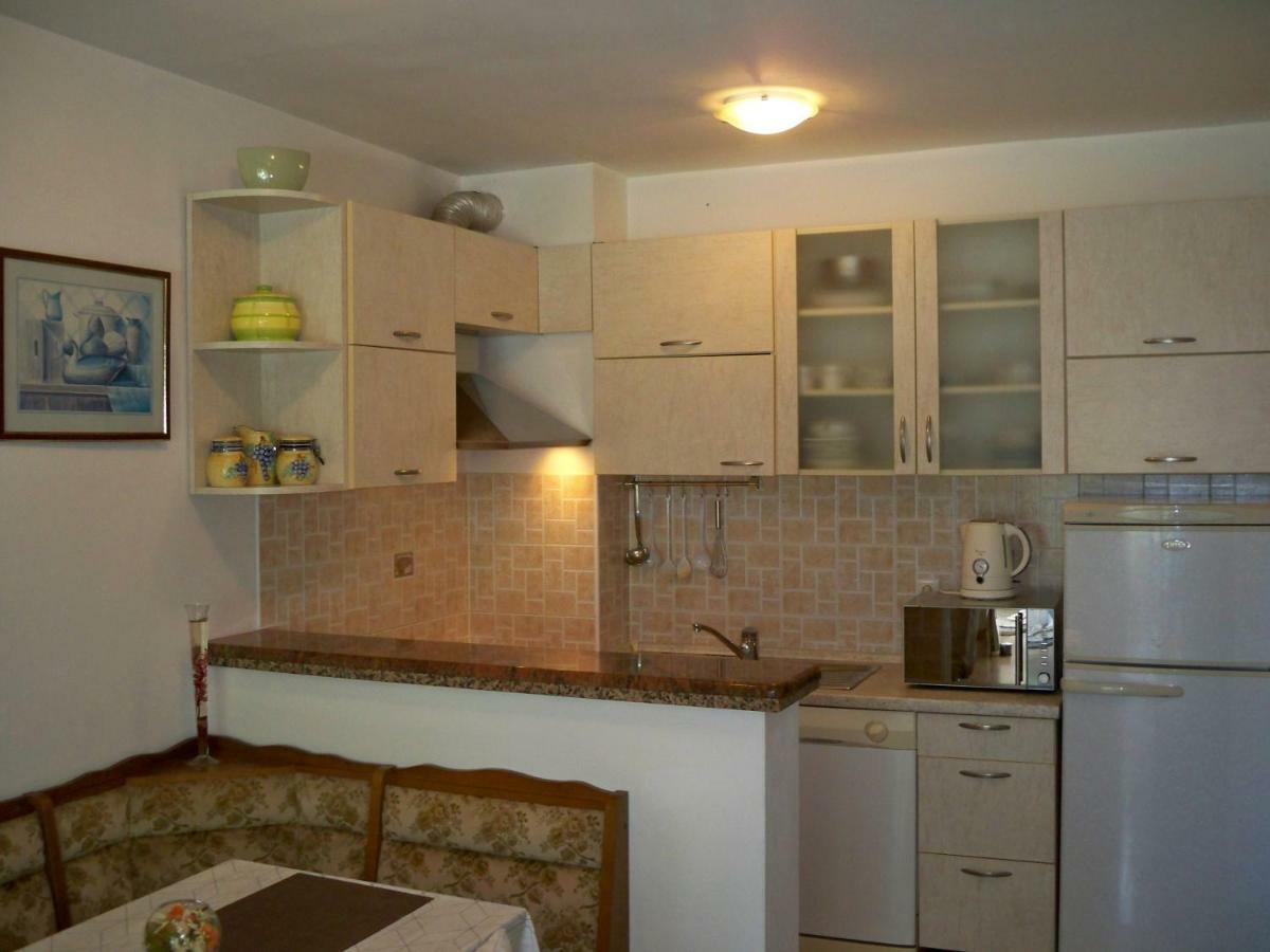 Apartmani Perkovic Baška Voda Buitenkant foto